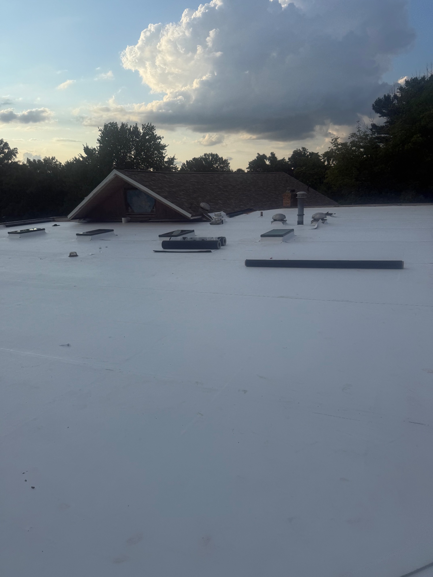Hydra roofing crews roofing work