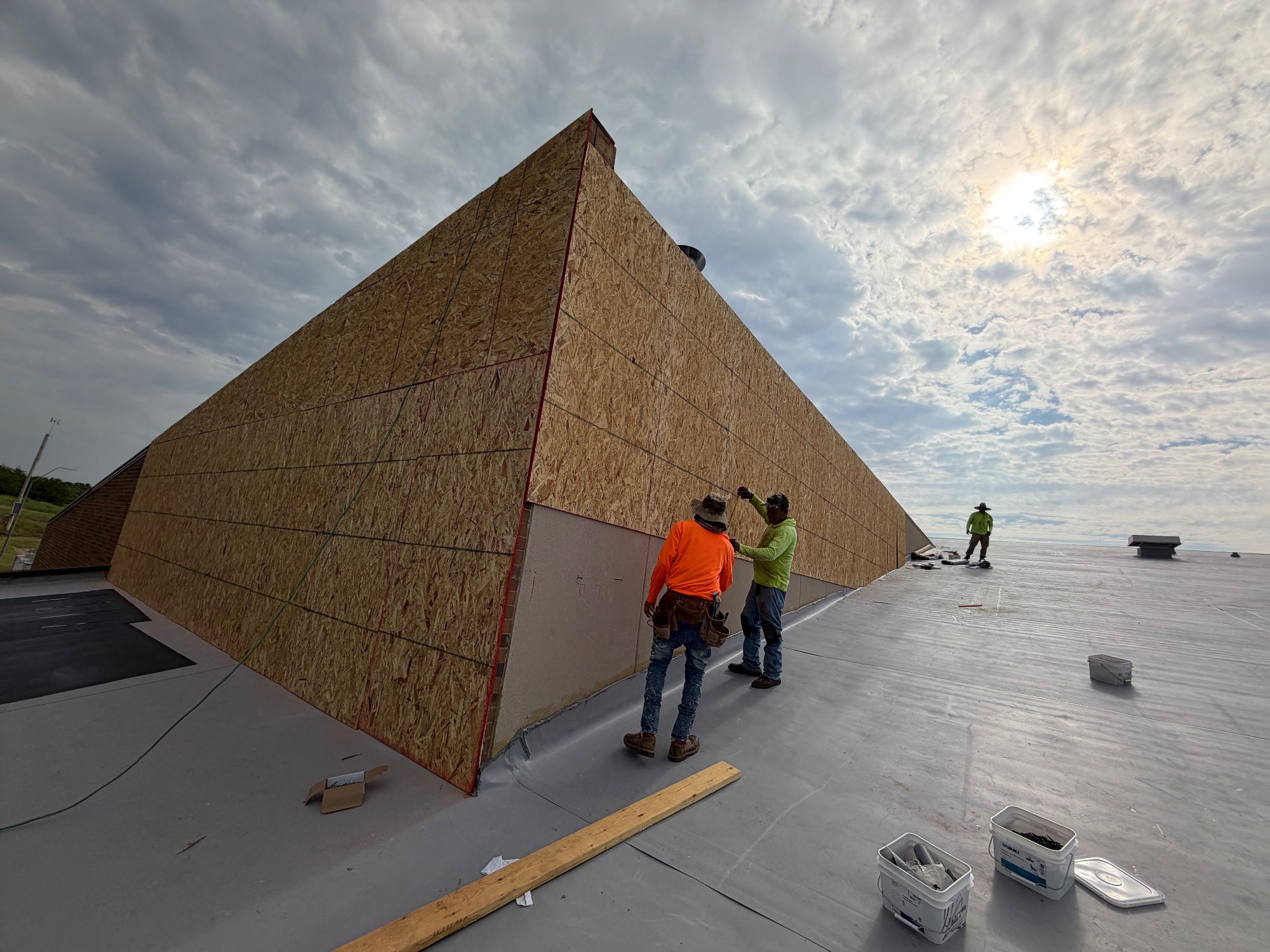 Maldonado Z roofing work